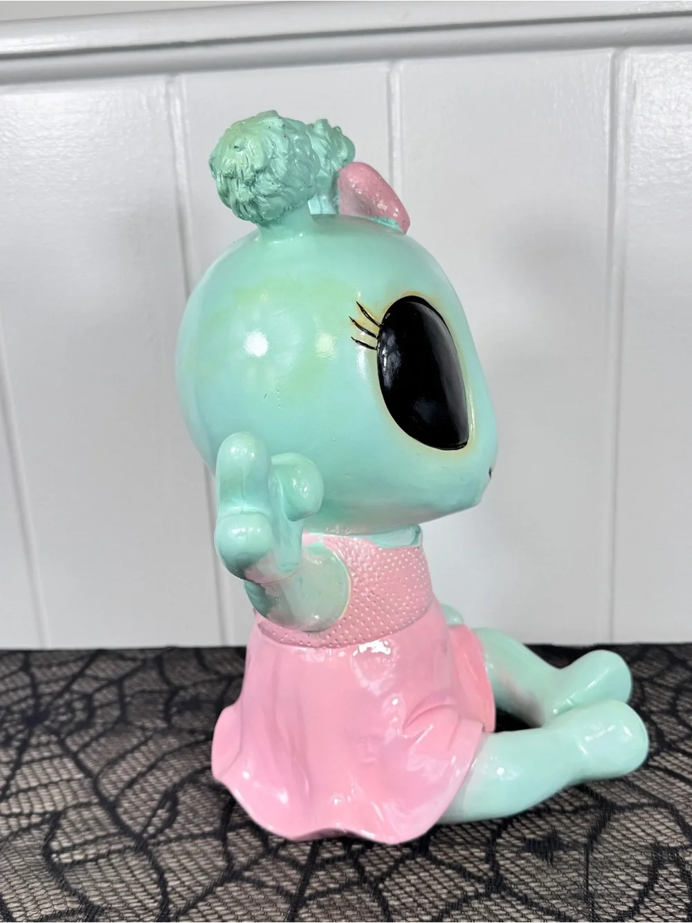 NEW Summerween Alien Halloween Figurine